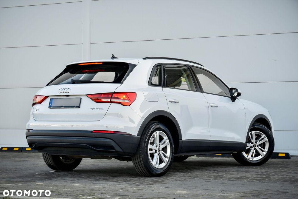 Audi Q3 35 TFSI S tronic - 4