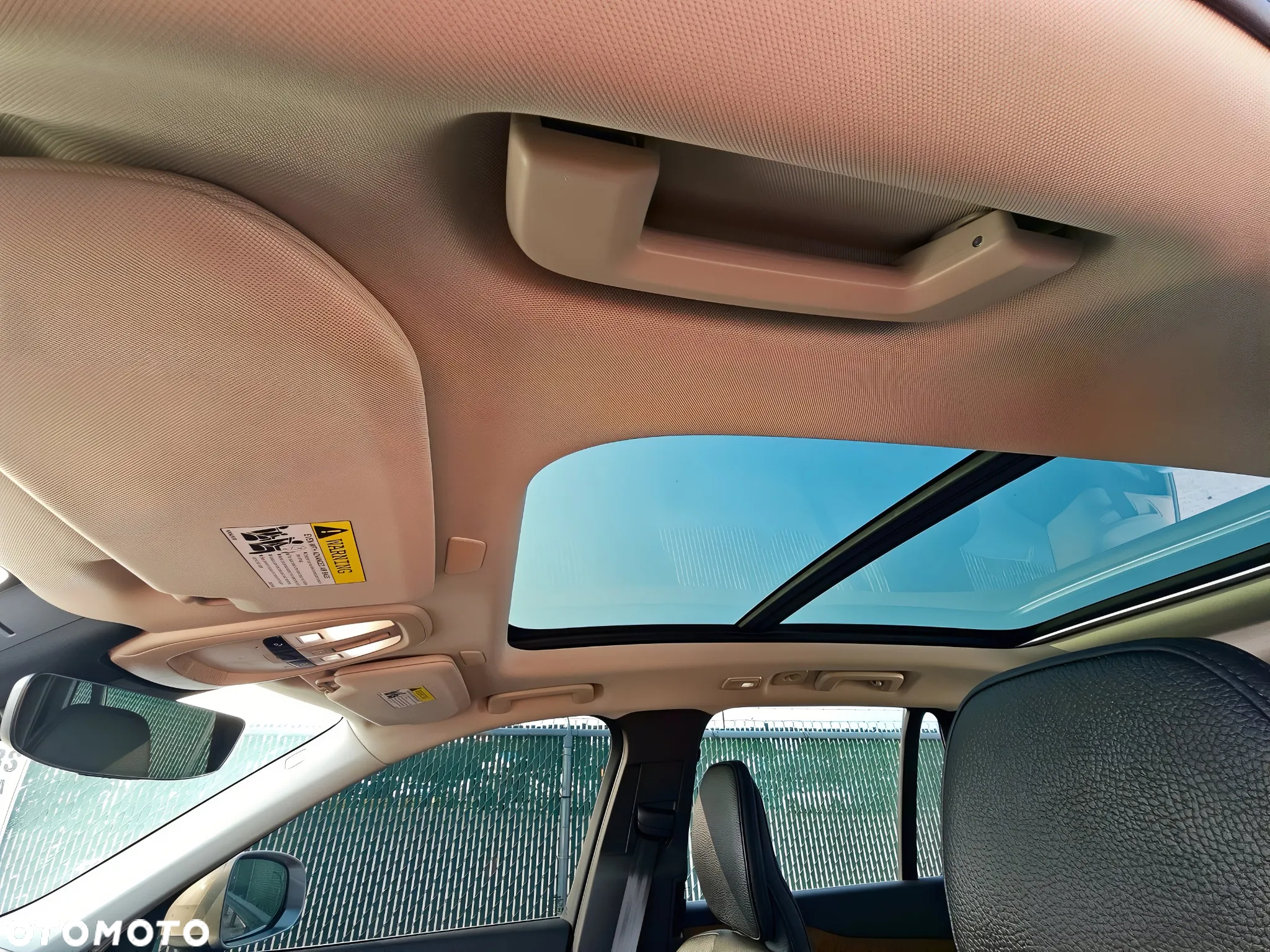 Volvo XC 90 - 9