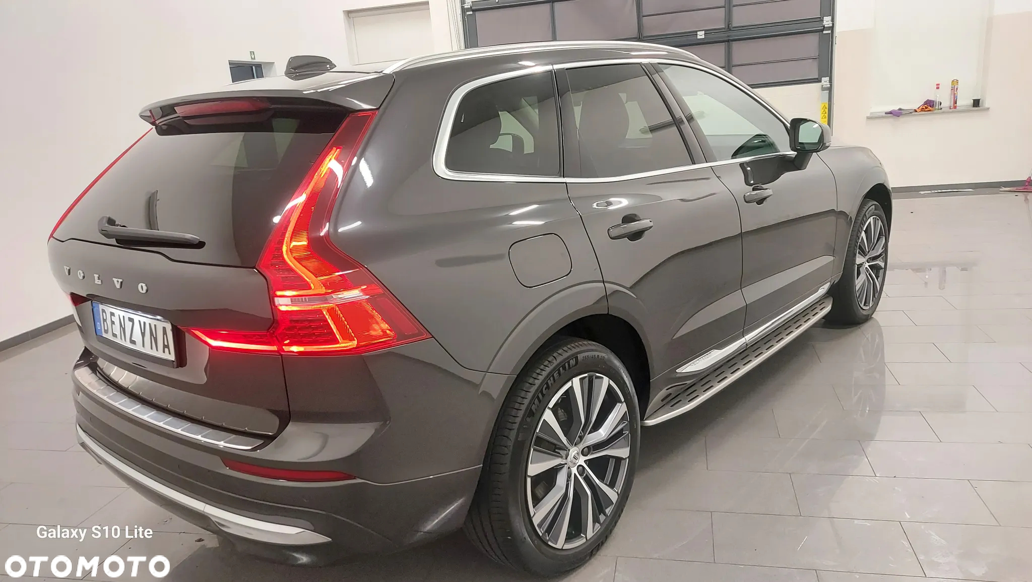 Volvo XC 60 T6 Plug-In Hybrid AWD Inscription - 3