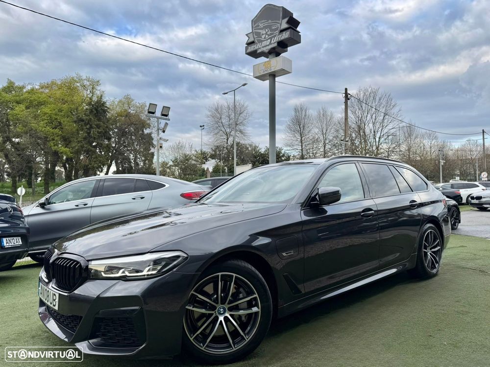 BMW 530 e Pack Desportivo M - 4