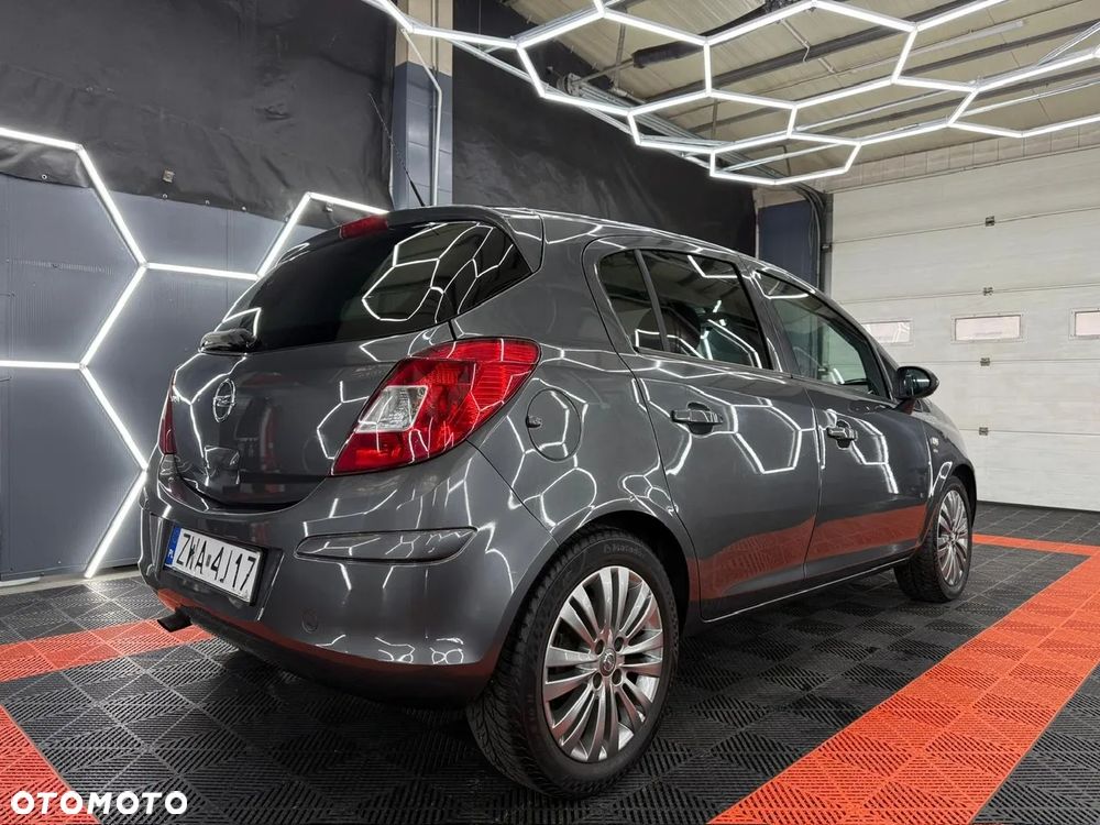 Opel Corsa 1.4 16V Innovation - 10
