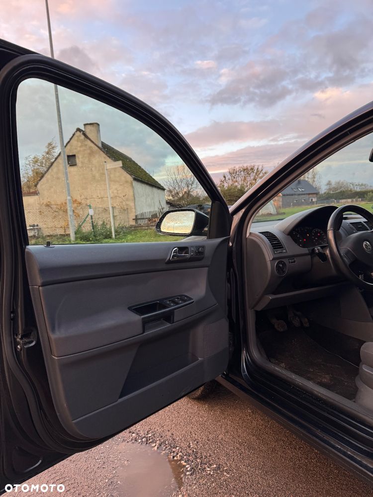Volkswagen Polo 1.4 Tour - 12