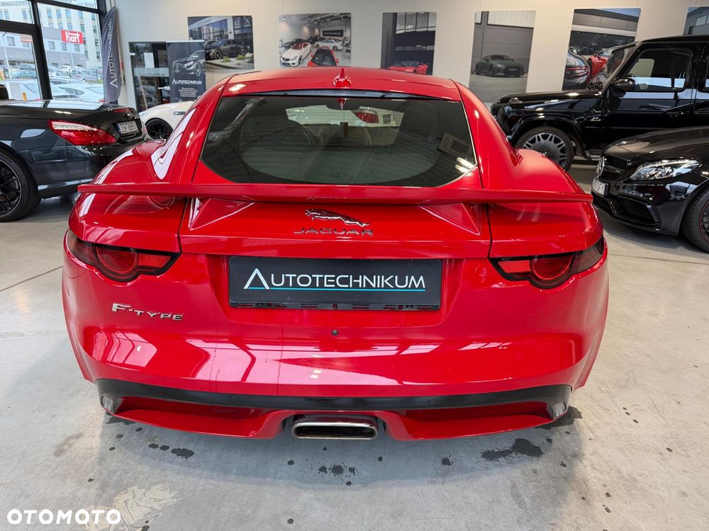 Jaguar F-Type - 5