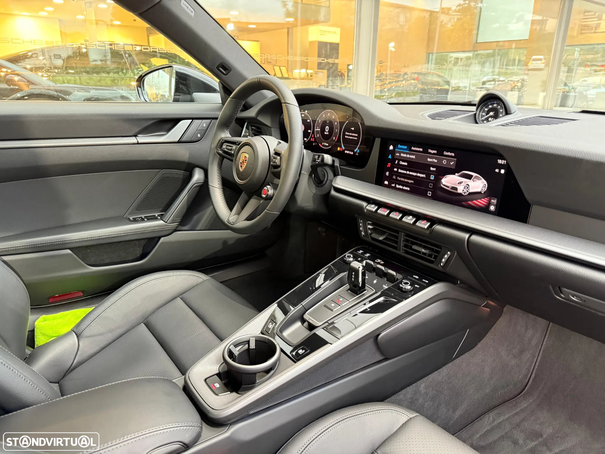 Porsche 911 (992) Carrera - 7