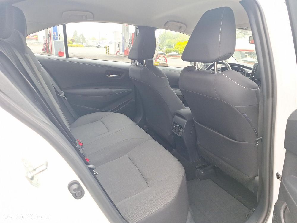 Toyota Corolla - 10