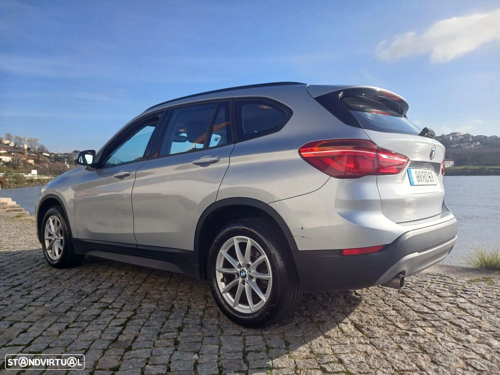 BMW X1 16 d sDrive Line Sport - 6