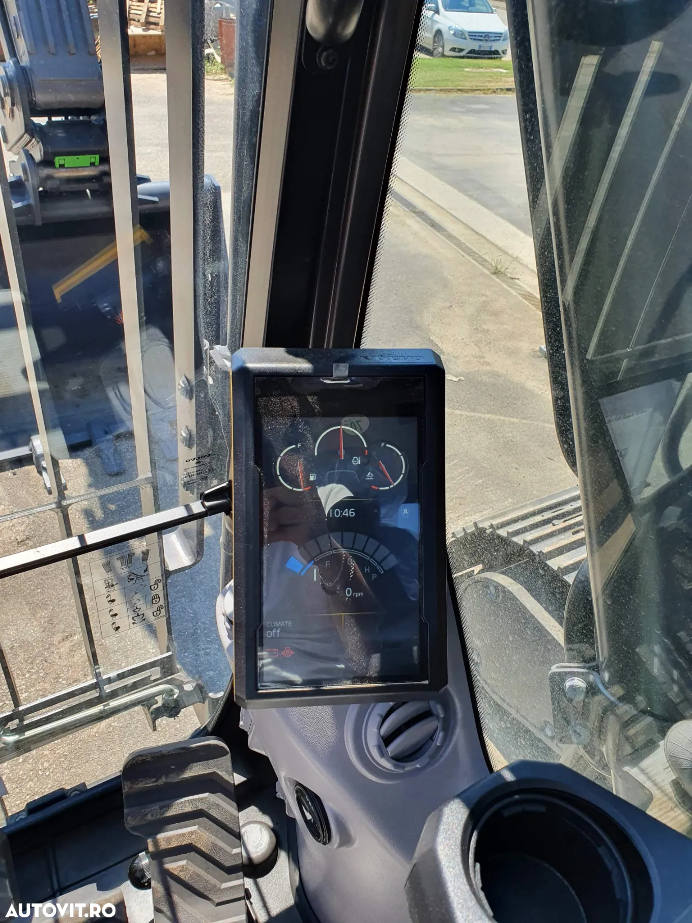 Volvo EC220ENL - 8