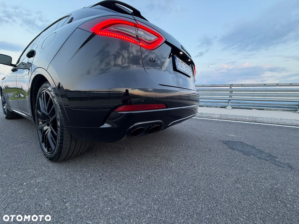 Maserati Levante Q4 - 11