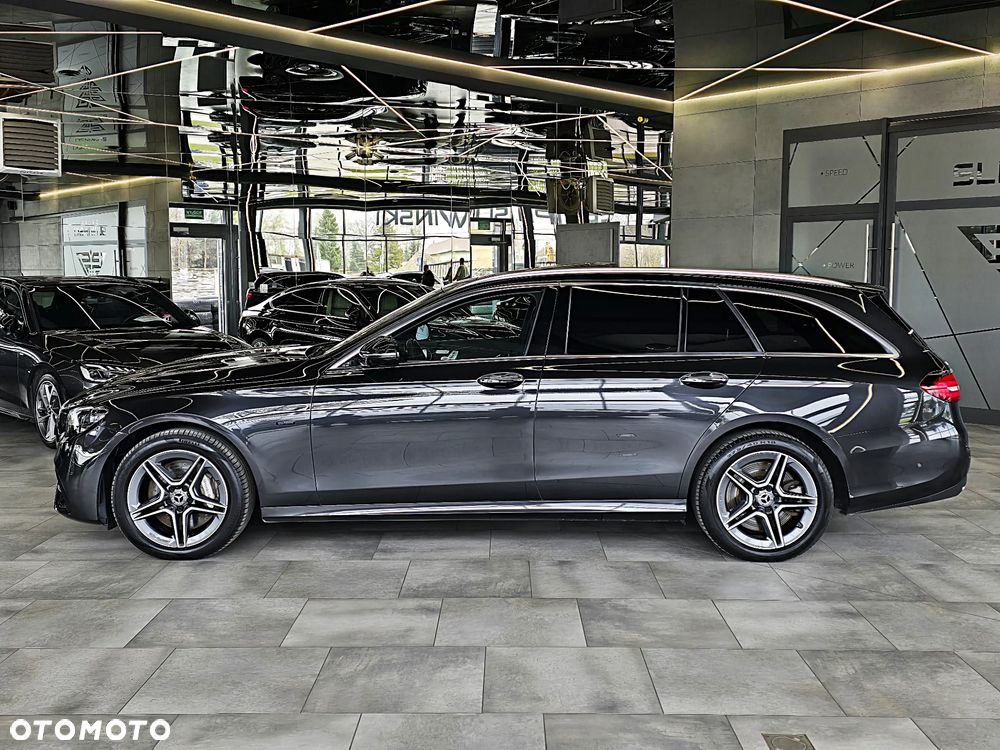 Mercedes-Benz Klasa E 300 de 4Matic 9G-TRONIC AMG Line - 4