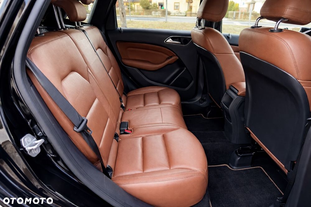 Mercedes-Benz Klasa B 180 CDI (BlueEFFICIENCY) - 27