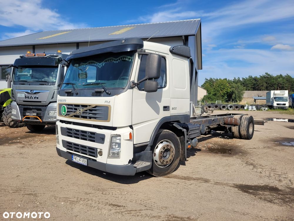 Volvo FM 300 rama pod zabudowę - 1