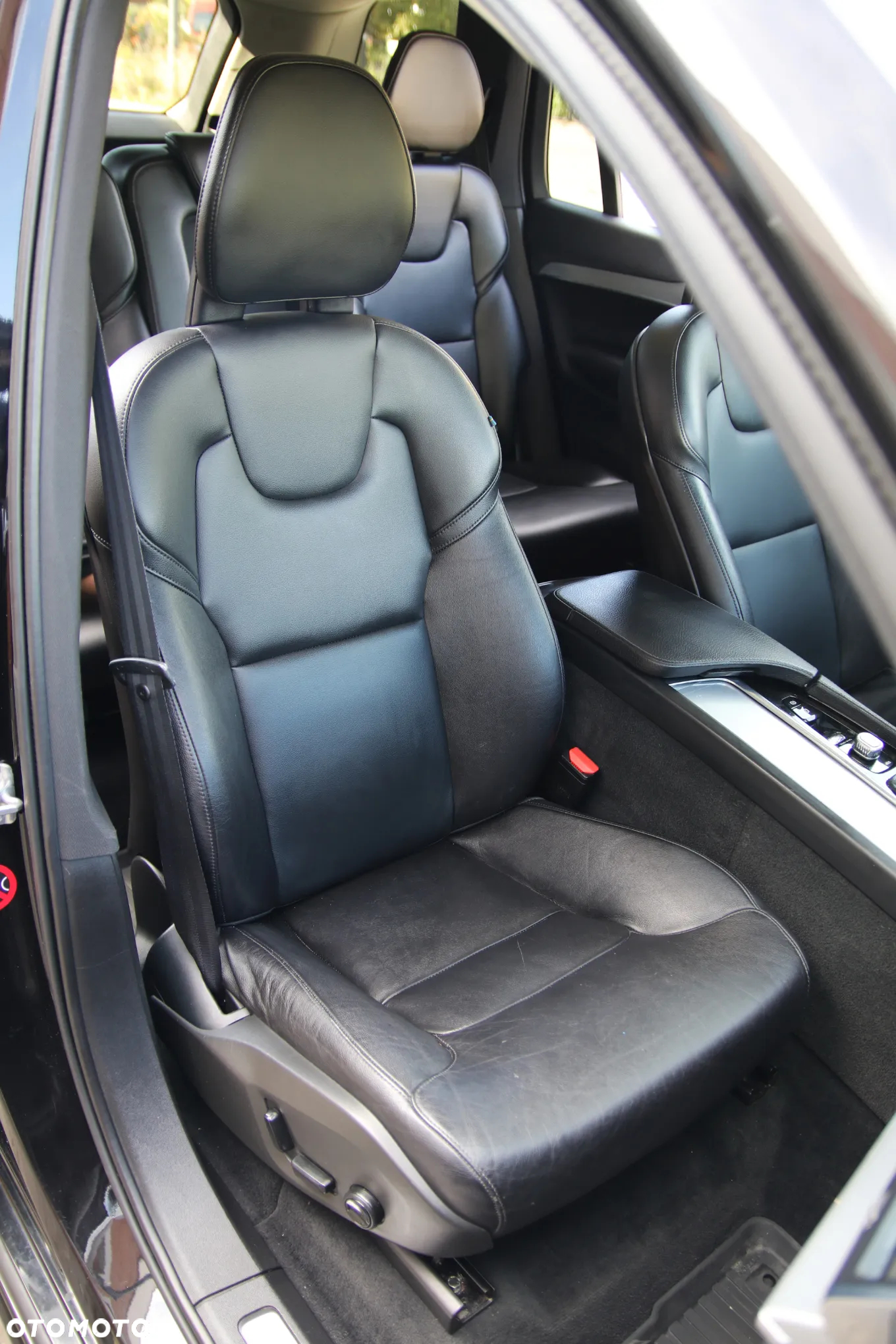 Volvo XC 90 T5 AWD Momentum - 32