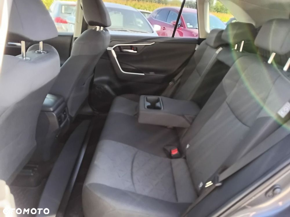 Toyota RAV4 - 13