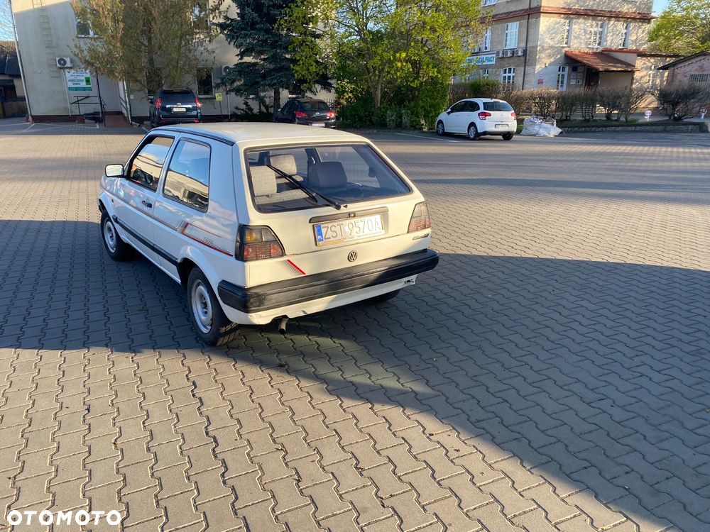 Volkswagen Golf 1.3 CL - 5