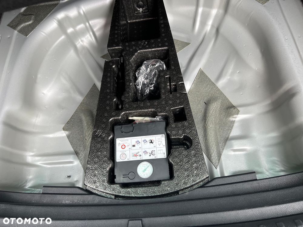 Skoda Karoq 1.5 TSI ACT DSG Sportline - 26