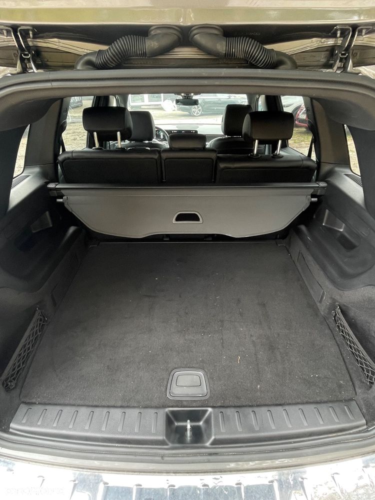 Mercedes-Benz GLB - 20