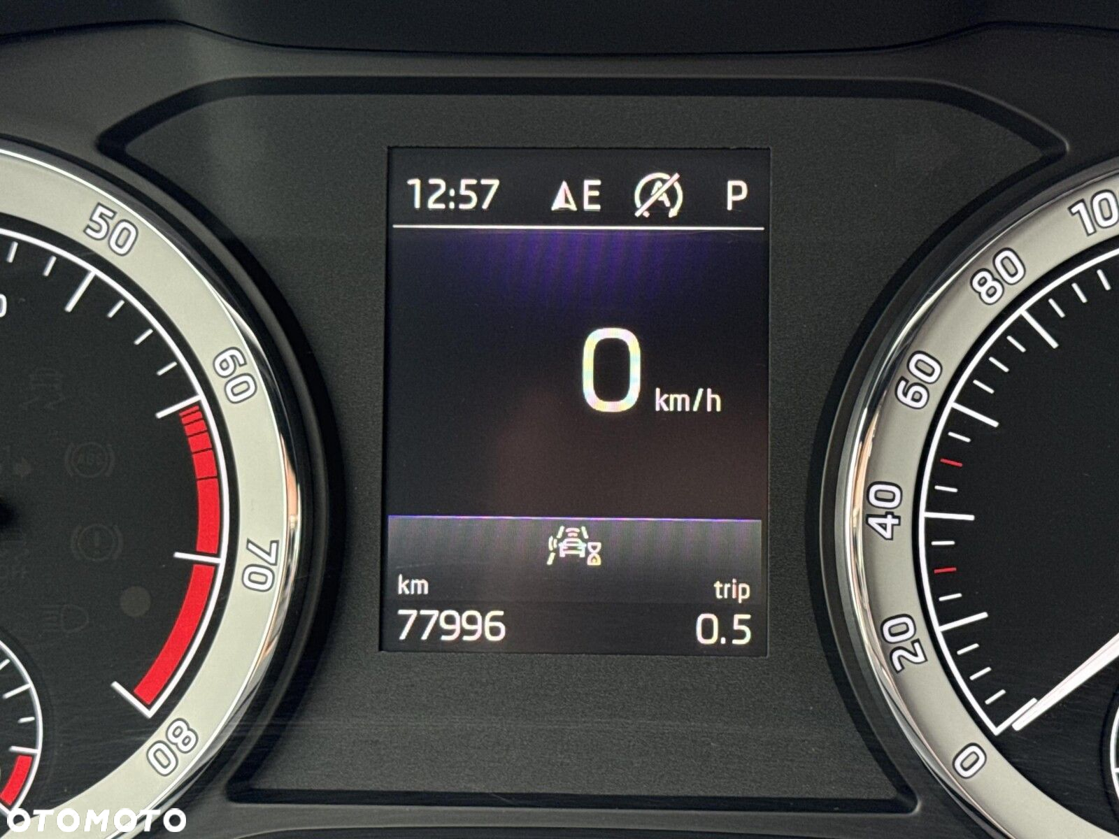 Skoda Karoq 1.5 TSI ACT 4x2 Sportline DSG - 27