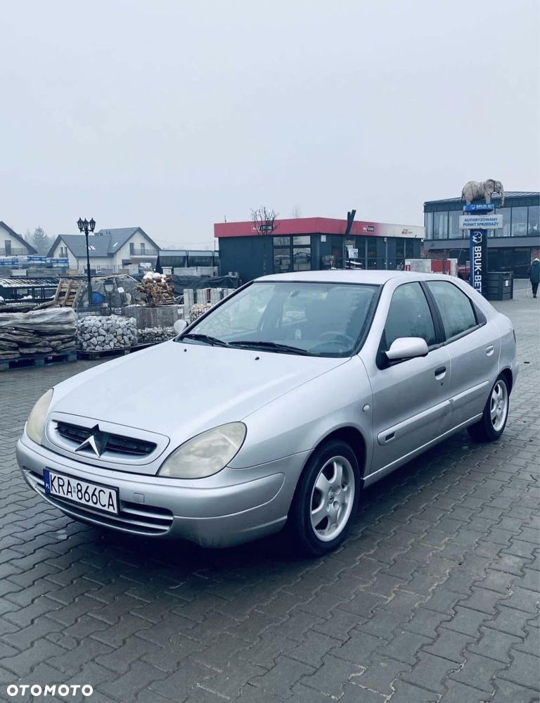 Citroën Xsara 1.6i Exclusive - 1