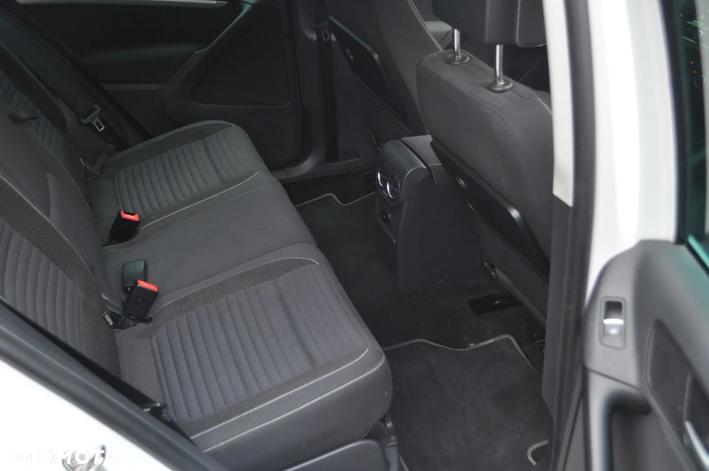 Volkswagen Tiguan 2.0 TDI Sport&Style - 24