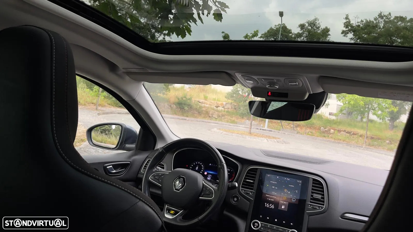 Renault Mégane Sport Tourer BLUE dCi 115 EDC R.S. LINE - 40