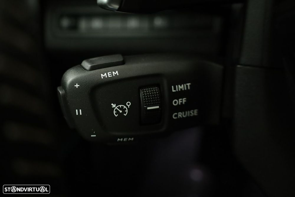 Peugeot 3008 1.6 Hybrid Allure Pack e-EAT8 - 18