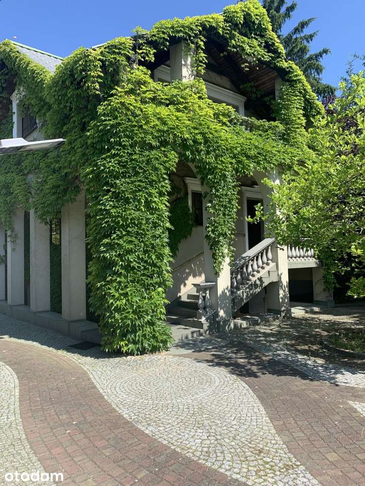 Dom, 493 m²