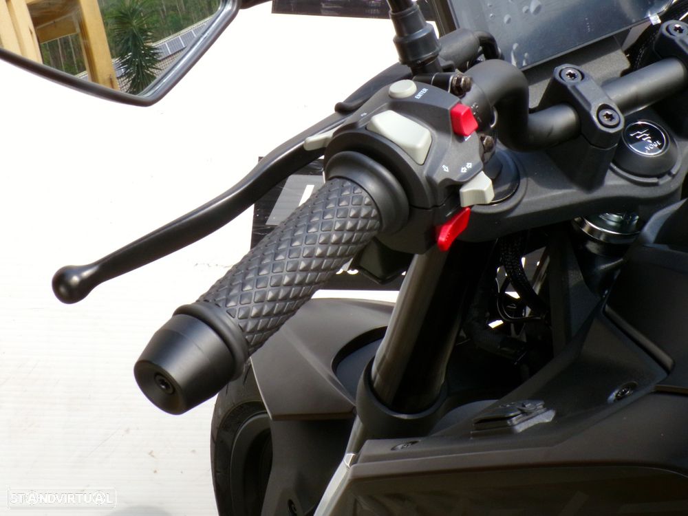 Voge 125R RS - 9