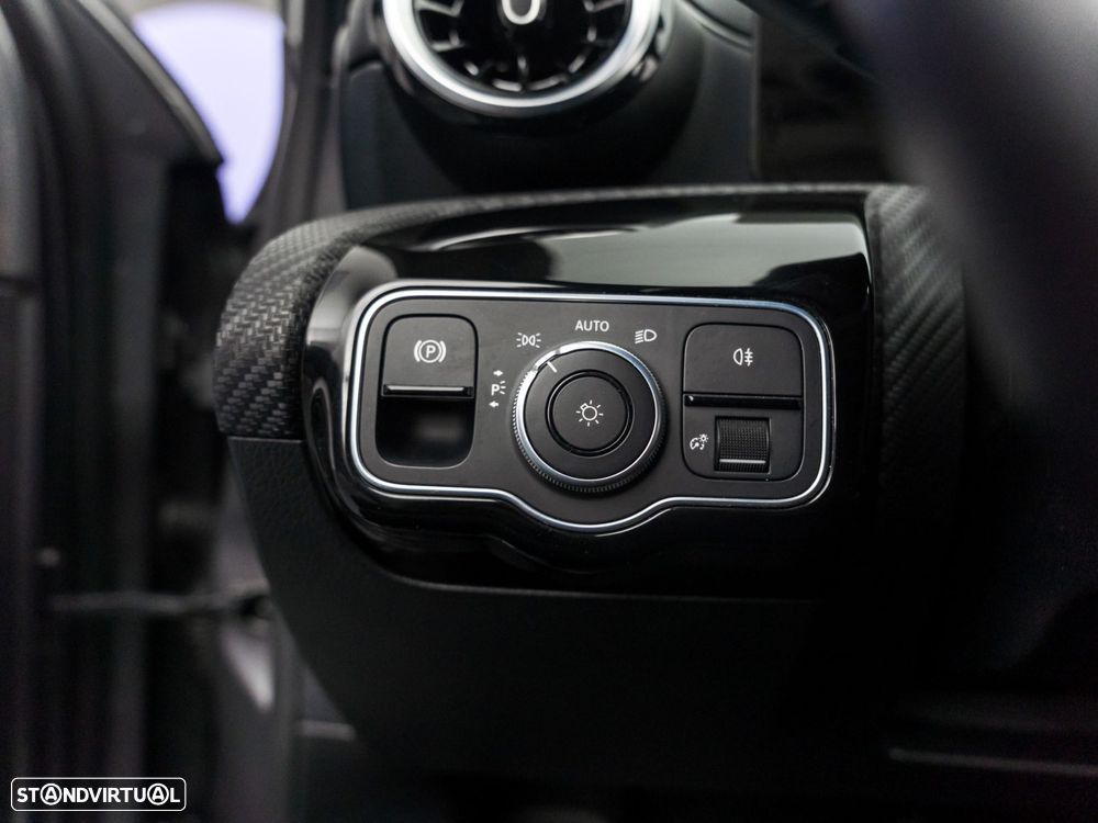 Mercedes-Benz A 250 e Style Plus - 19