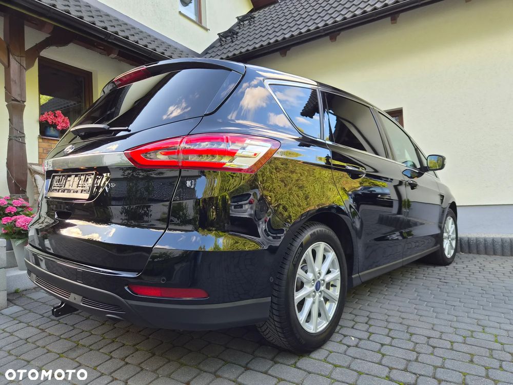 Ford S-Max 2.0 TDCi Titanium PowerShift - 38