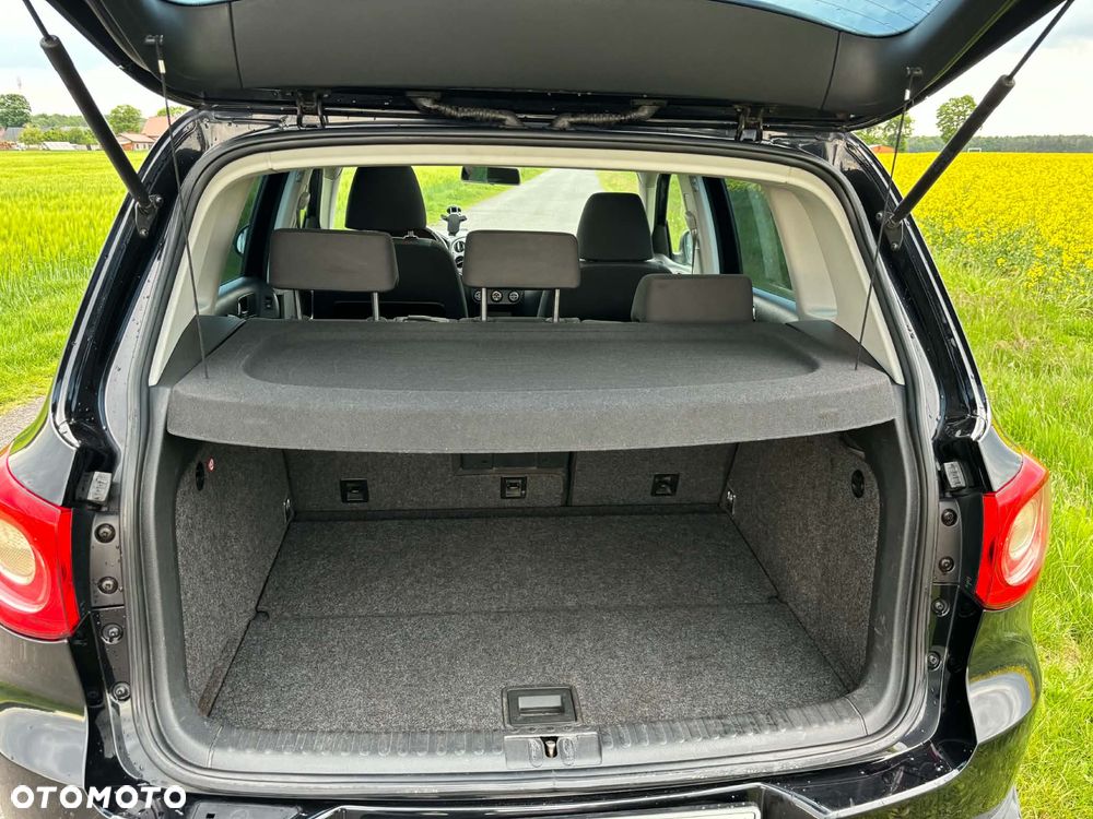 Volkswagen Tiguan - 14