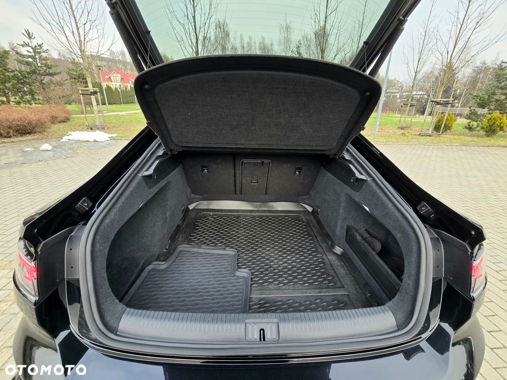 Volkswagen Arteon 2.0 TSI R-Line DSG - 24