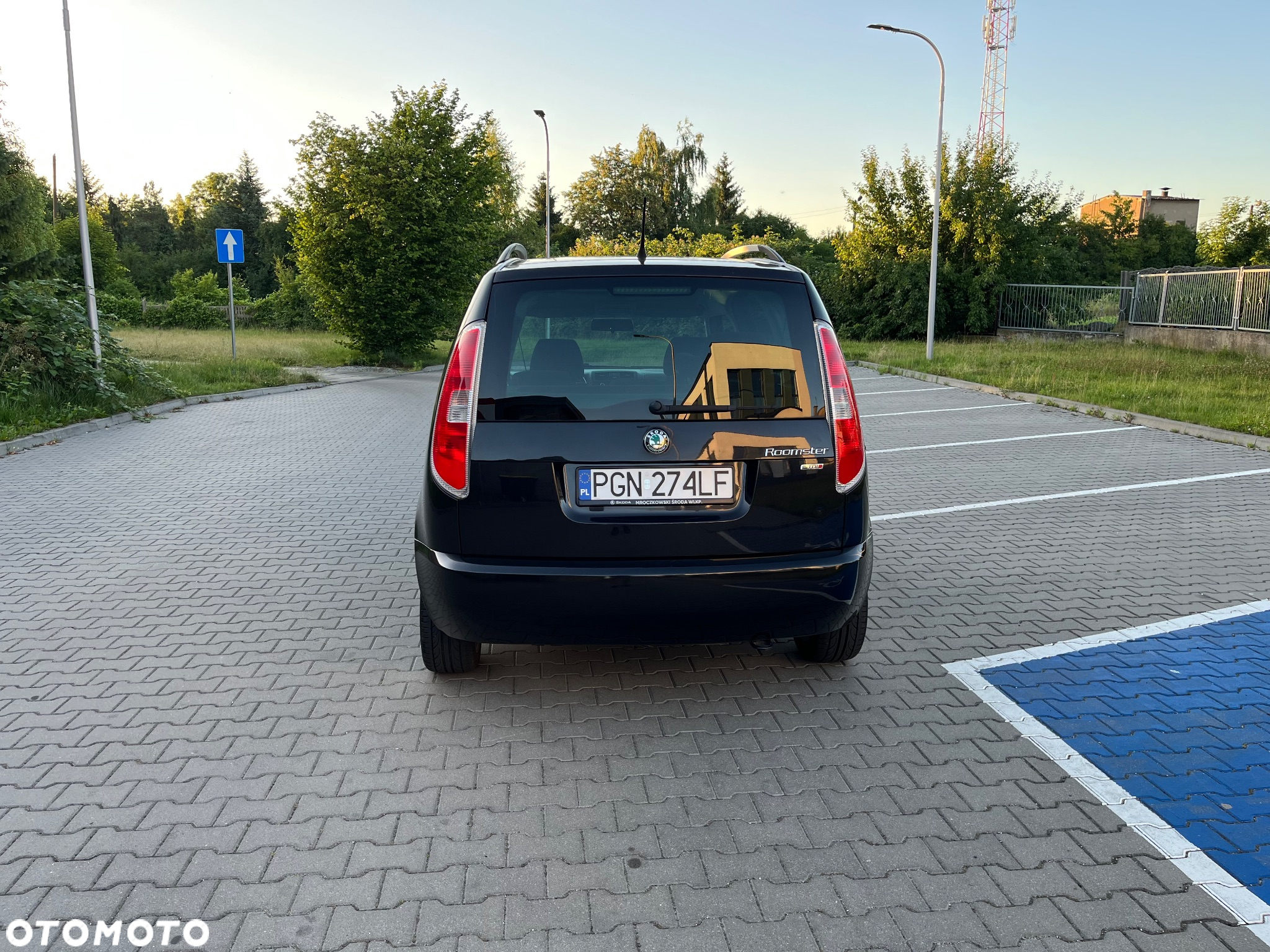 Skoda Roomster 1.6 TDI DPF Elegance - 3