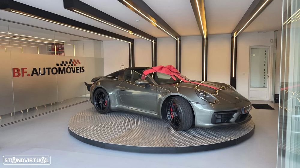 Porsche 911 (992) Targa 4 GTS PDK - 12