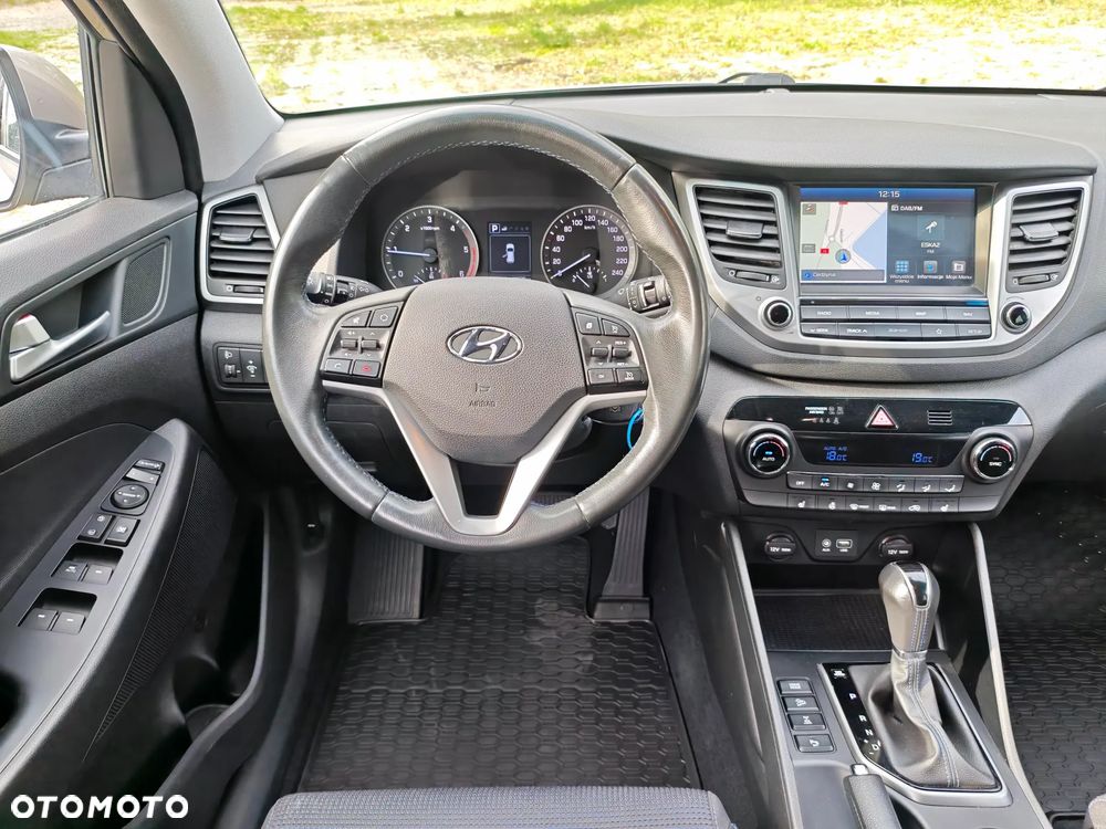 Hyundai Tucson 2.0 CRDi 4WD Automatik Advantage - 22