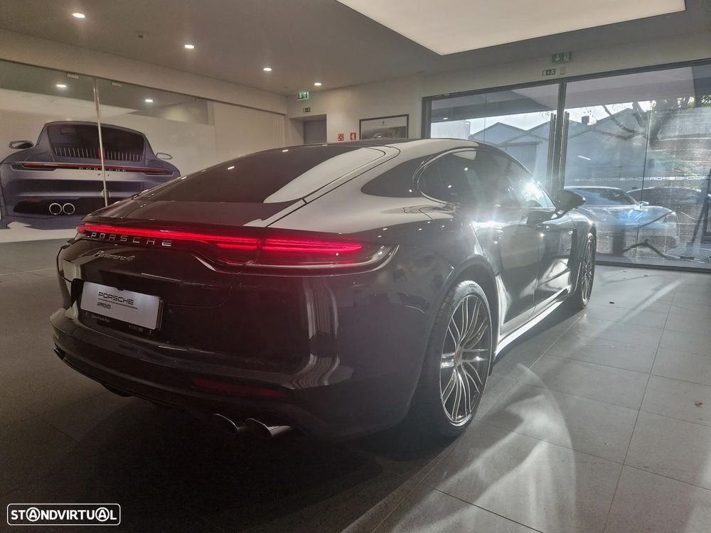 Porsche Panamera 4 E-Hybrid - 3