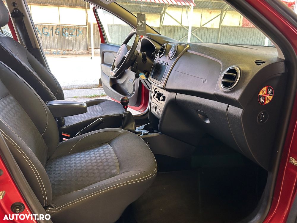 Dacia Logan 0.9 90CP Laureate - 7