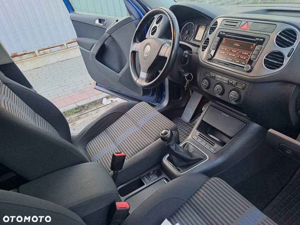 Volkswagen Tiguan - 14
