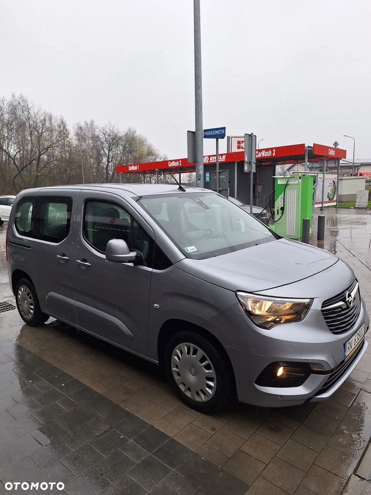 Opel Combo 1.2 Turbo Enjoy S&S - 2