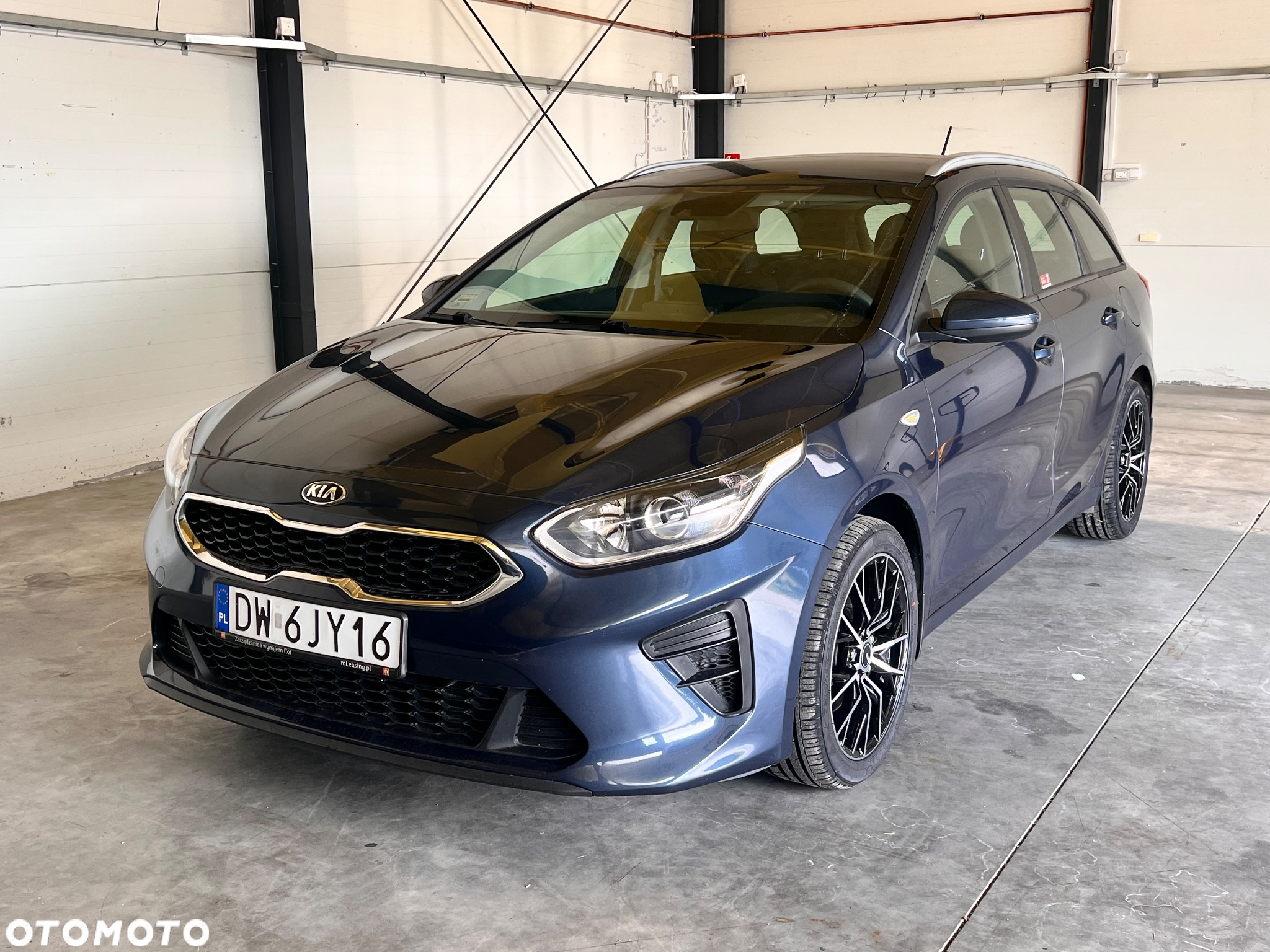 Kia Ceed 1.6 CRDi SCR L Business Line - 11