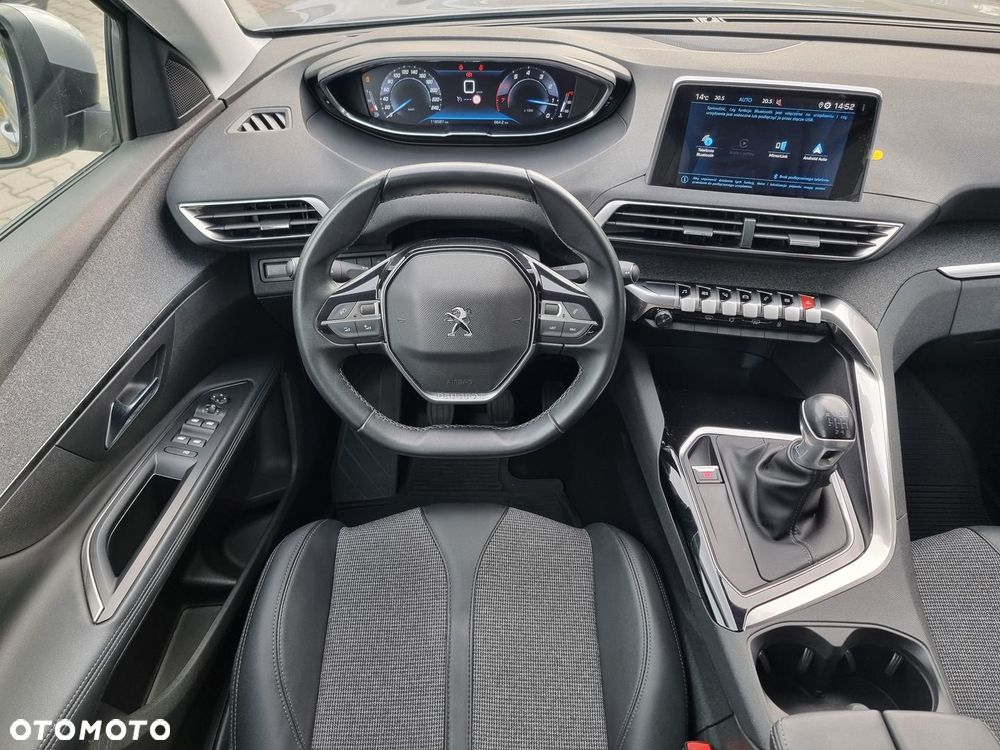 Peugeot 5008 1.2 PureTech Allure S&S - 30