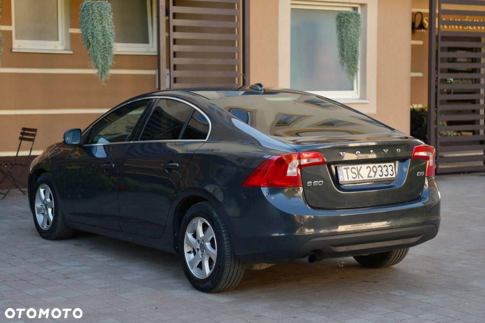 Volvo S60 D3 Momentum - 9