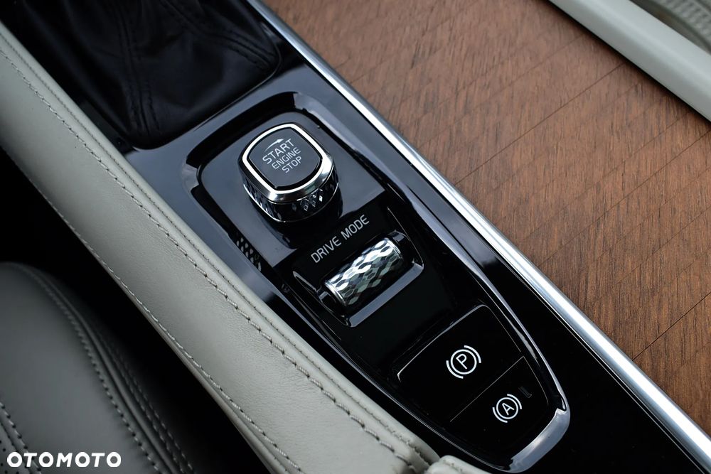 Volvo XC 90 B5 D AWD Inscription 7os - 31