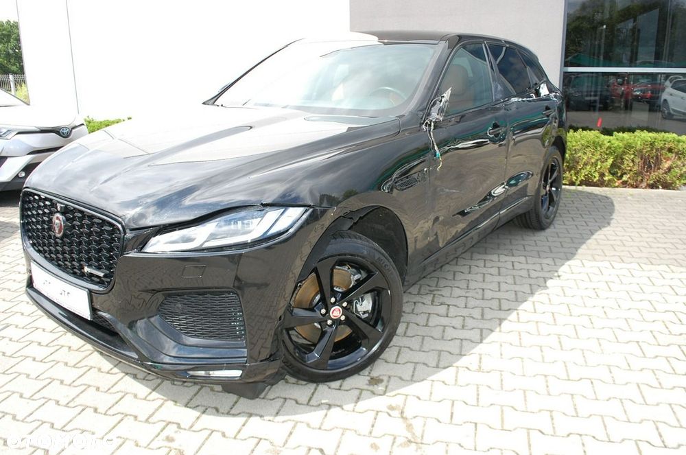 Jaguar F-Pace - 10