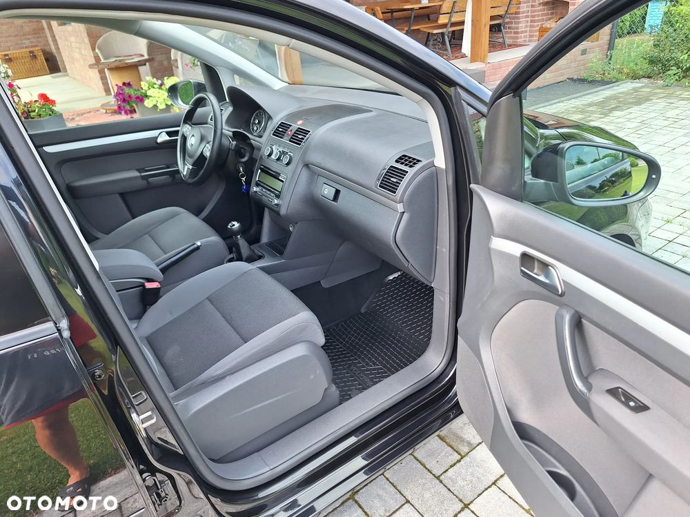 Volkswagen Touran 1.4 TSI STYLE - 10