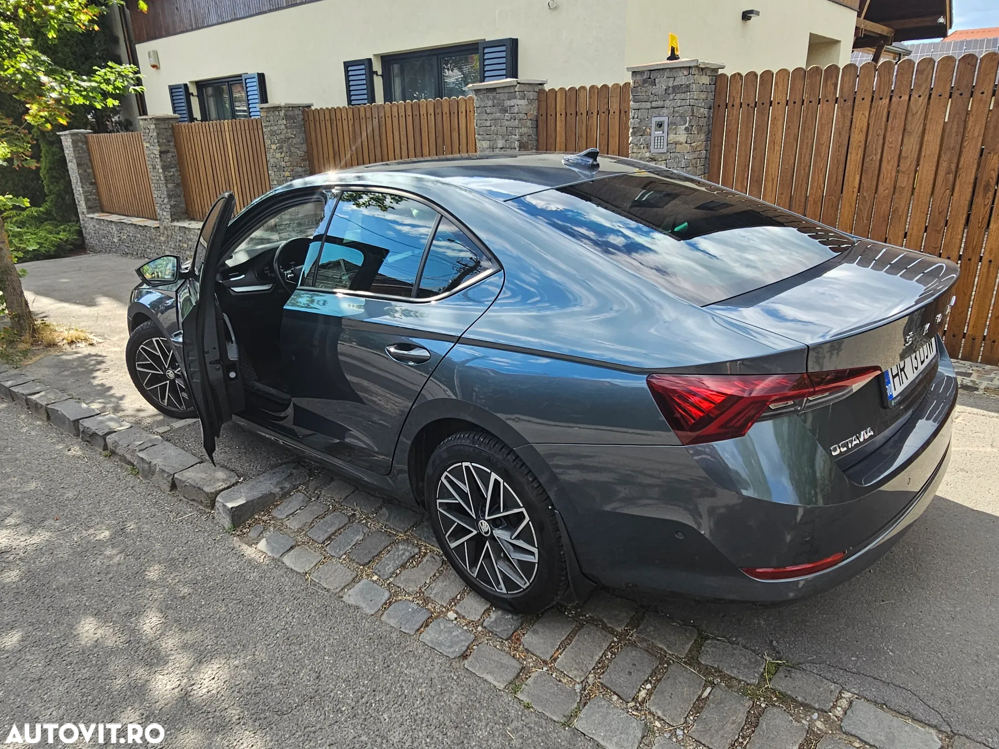 Skoda Octavia 2.0 TDI DSG Style - 5