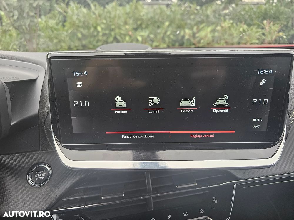 Peugeot 2008 1.2 PureTech EAT8 STT GT - 11