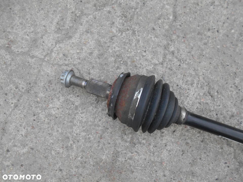 Półoś prawa przód przednia VW TRANSPORTER T5 2,0 TDI 7E0407272AB - 2