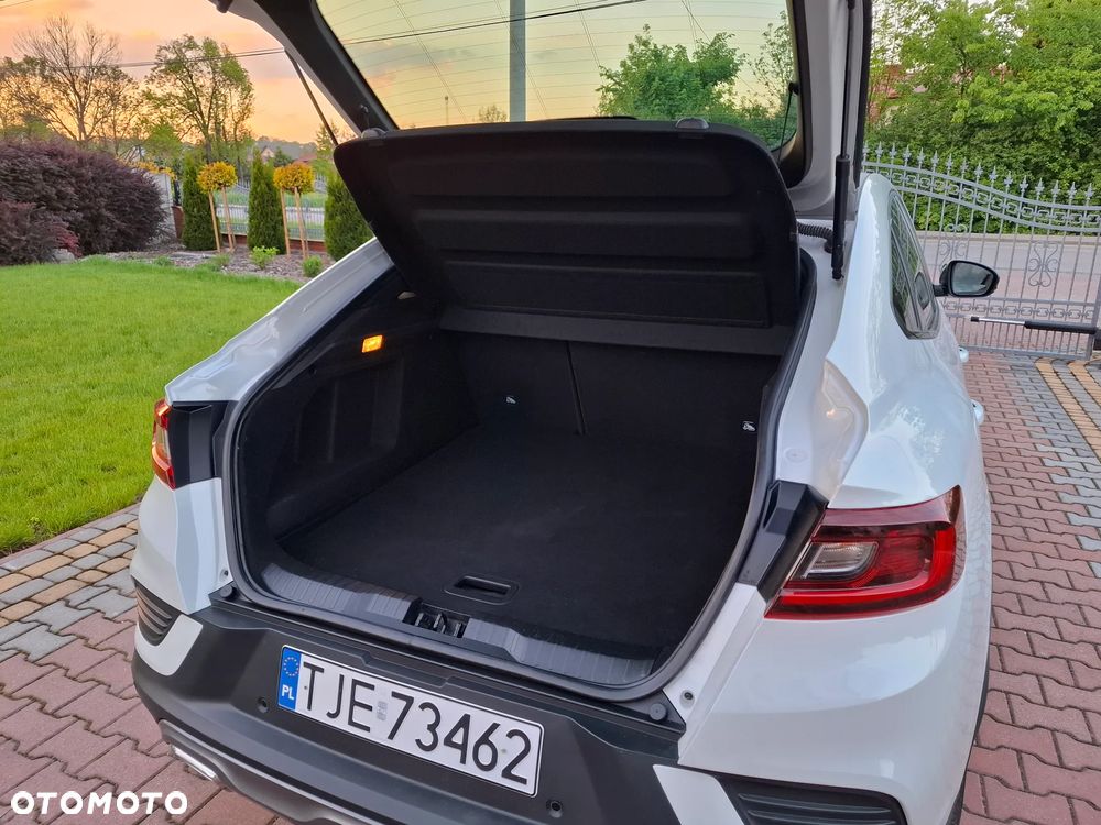 Renault Arkana 1.6 E-TECH R.S Line MMT - 12