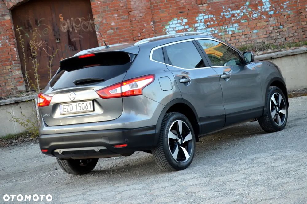 Nissan Qashqai 1.6 DIG-T N-Connecta - 16