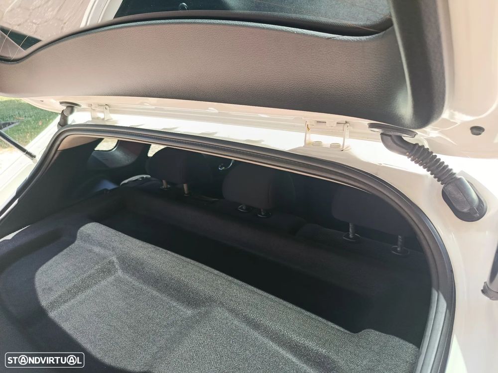Nissan Qashqai 1.5 dCi N-Connecta - 47